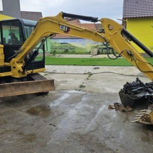 foto wenig st. 5.5t mini kettenbagger CAT 305.5 (China)